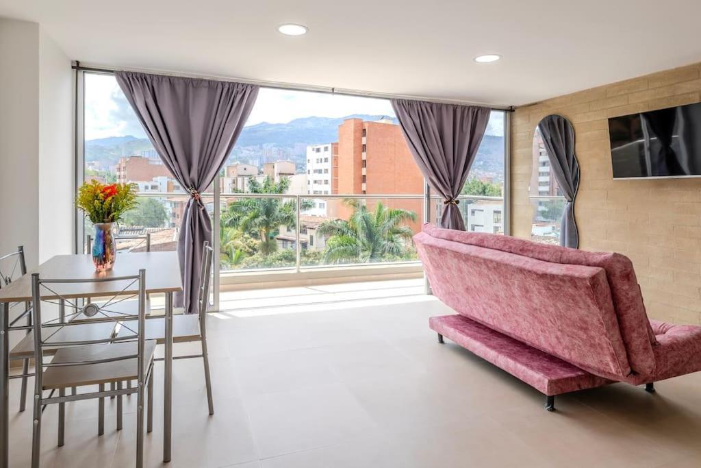Apartamento Lindo En Laureles Con Piscina 501 Medellín