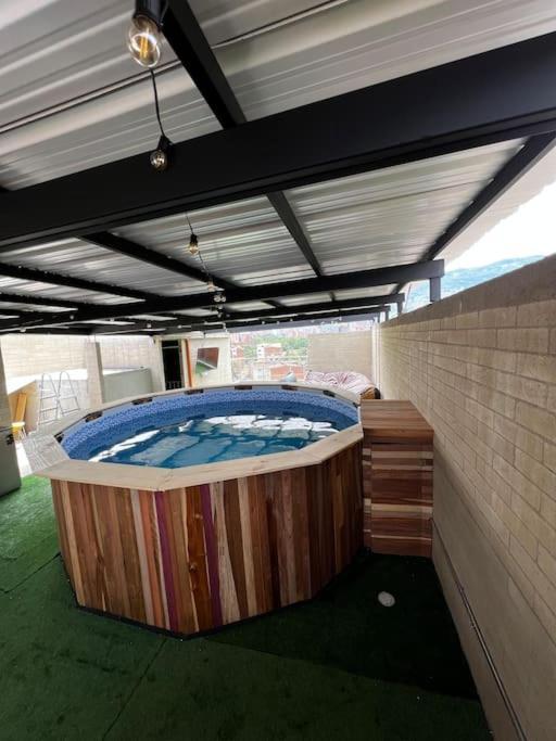 Lindo En Laureles Con Piscina 501