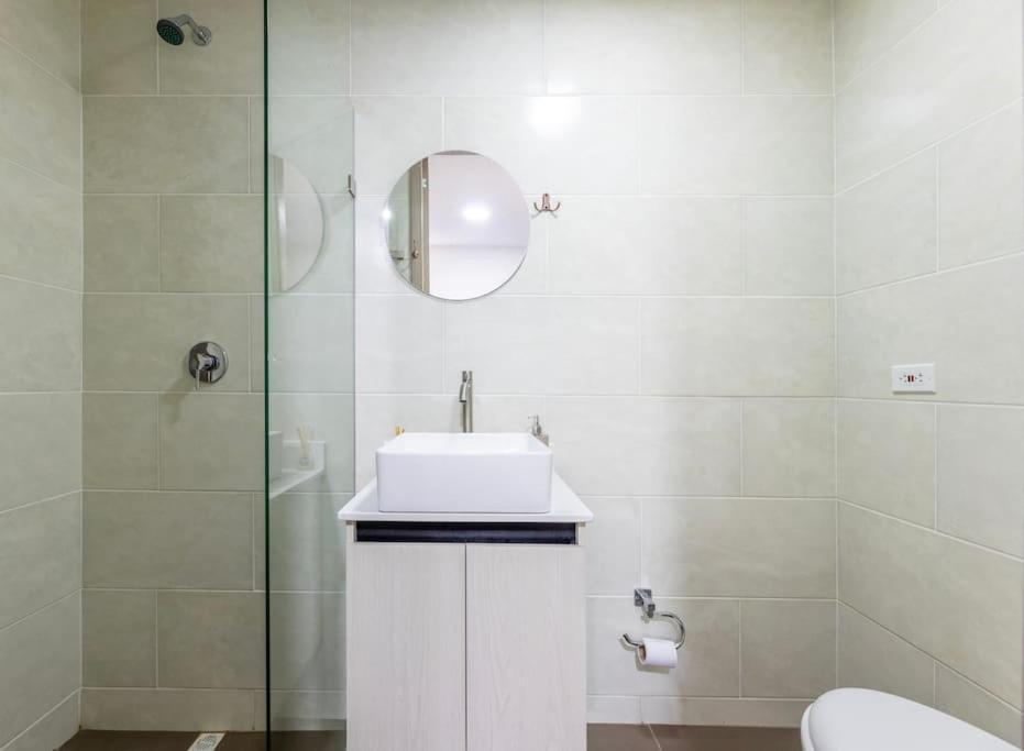 Apartment Lindo En Laureles Con Piscina 501 *